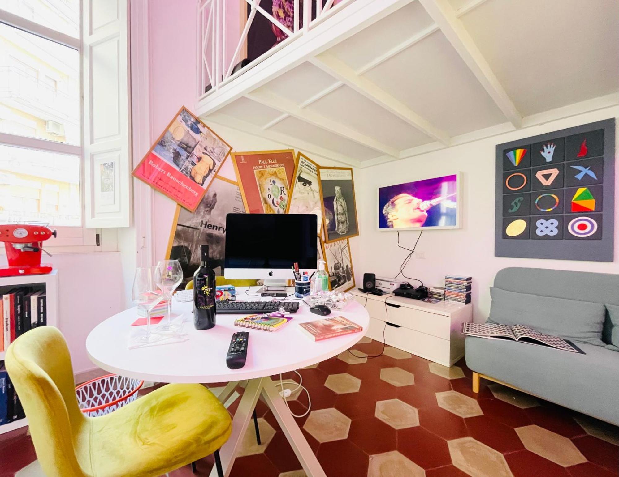 Apartment Hackert Art